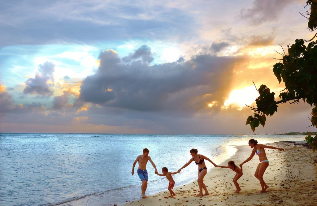 family-friendly activities in seychelles